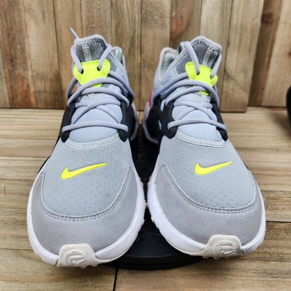 Womens Nike React Presto size 8 (7Y) Athletic Running Shoes - Picture 2 of 9